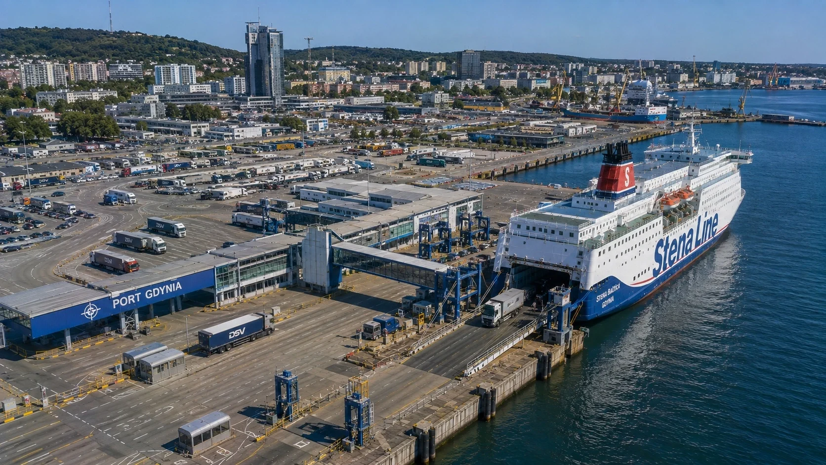 Stena Linen lautta Gdynian matkustajaterminaalissa Puolassa