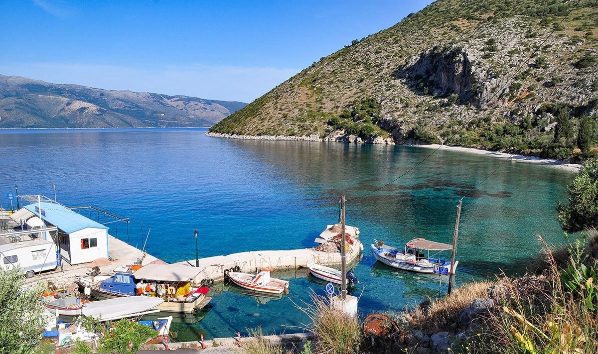 Pisaetos, Ithaca lauttakohde