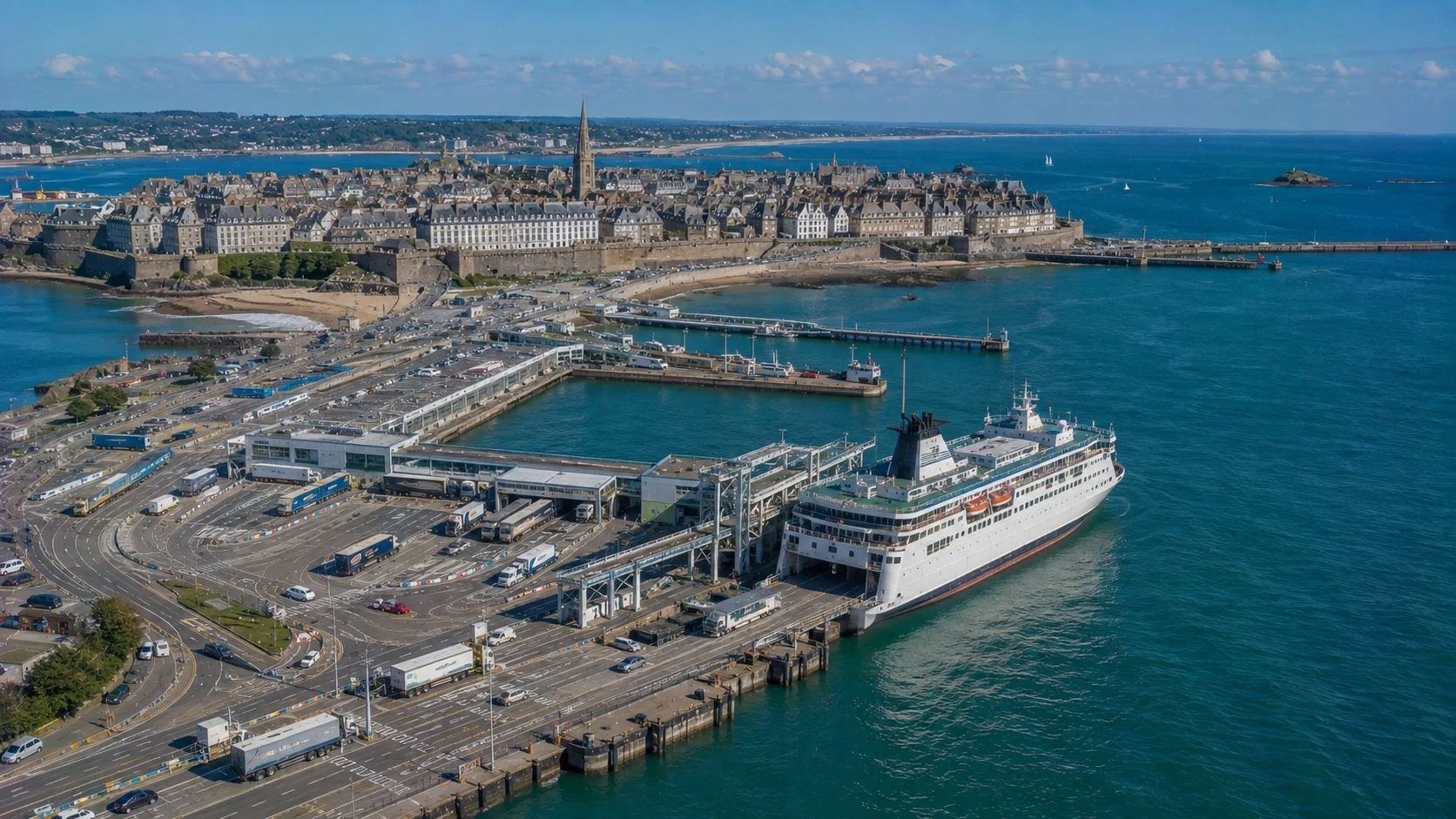 St Malo lauttasatama