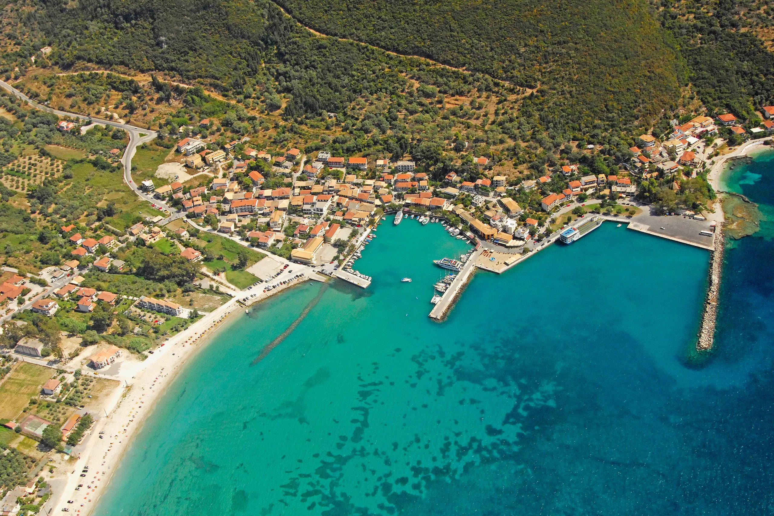 Vasiliki, Lefkada lauttakohde