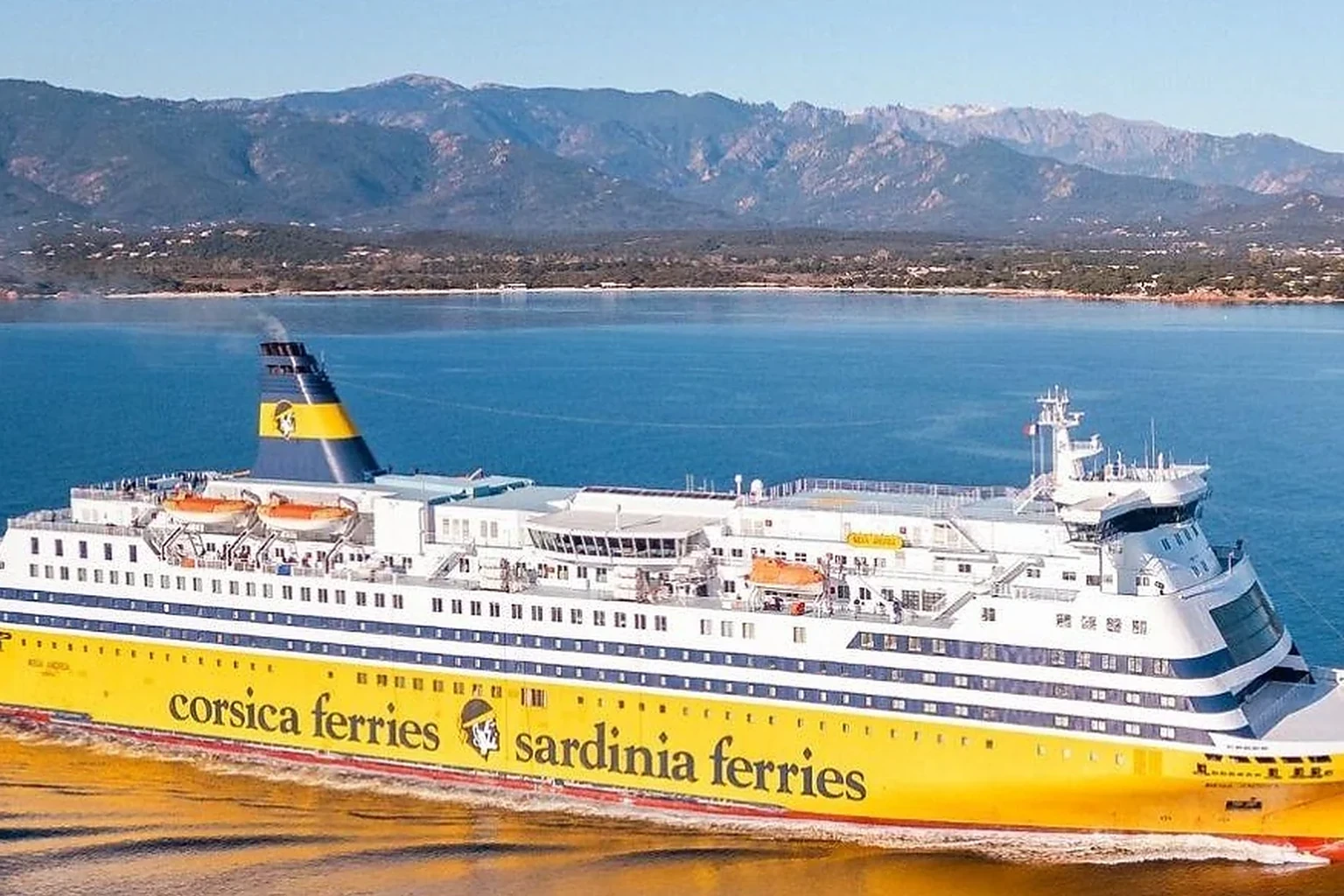 Corsica Sardinia Ferriesin matkustaja- ja ajoneuvolautta