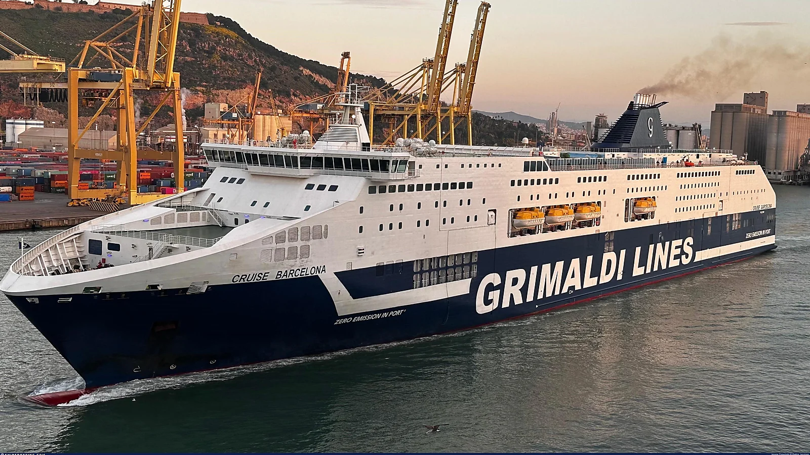 Grimaldi Lines lautta